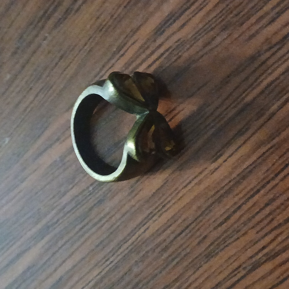 Ring - Picture 2 of 8